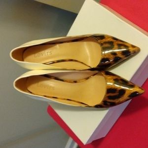 Lovirs pumps, pointy toe.